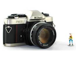 NIKON FM10