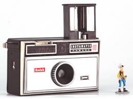 KODAK Instamatic 100