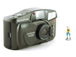 OLYMPUS Superzoom 700BF