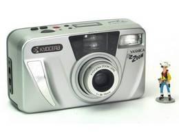 YASHICA EZ Zoom 70