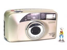 YASHICA Zoomate 80