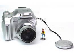 FUJI Finepix 2800 Zoom