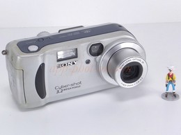 SONY Cyber shot DSC-P71