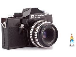PENTACON Praktica 1000