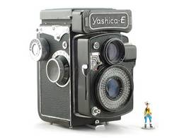 YASHICA E