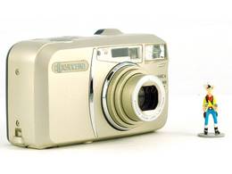 YASHICA Zoomate 115