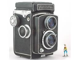 YASHICA Yashicaflex A II