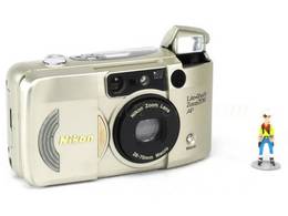 NIKON Lite Touch Zoom 70W