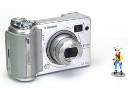 FUJI Finepix E500