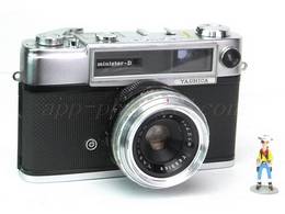 YASHICA Minister D